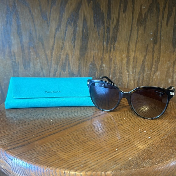 Slightly used Tiffany glasses - Picture 3 of 9